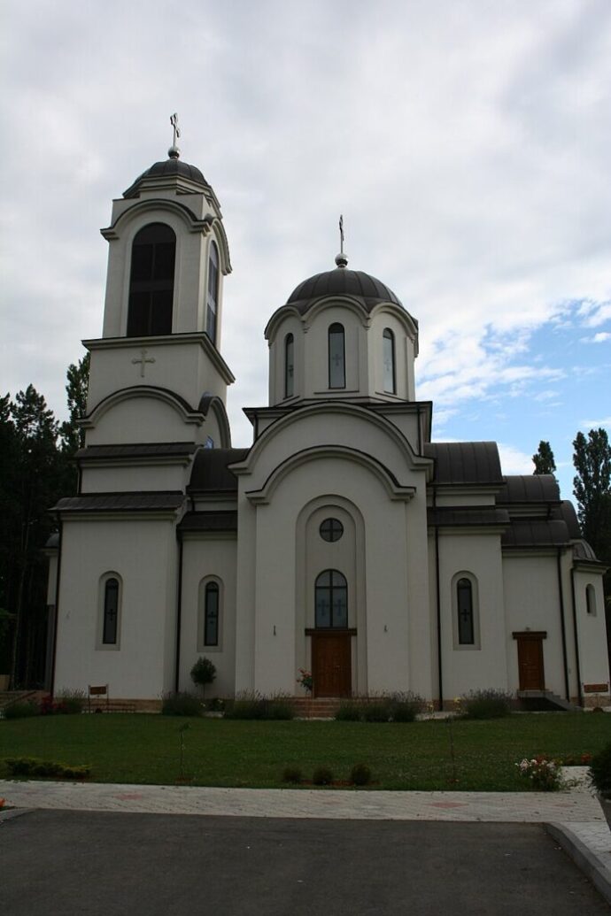 Crkva u Šapcu na Letnjikovcu Crkva u Šapcu na Letnjikovcu